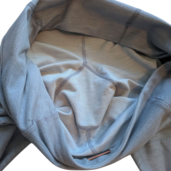Lululemon Ride On Crop Legging Reflective Grey Slub Denim Rel: 2012 Women's 8 - Picture 3 of 16